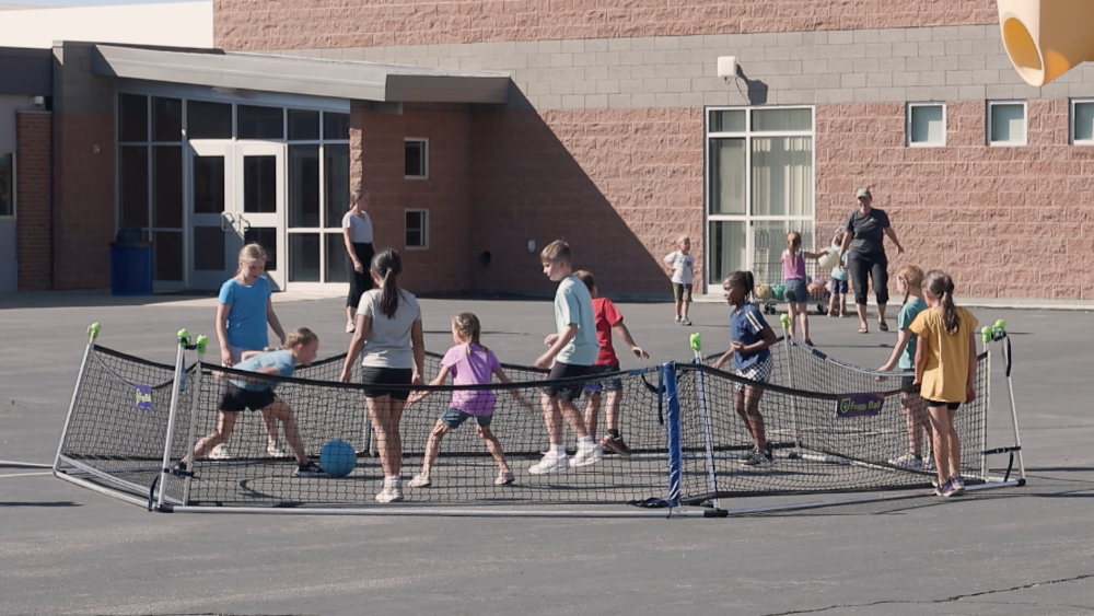 recess gaga ball - froggy ball